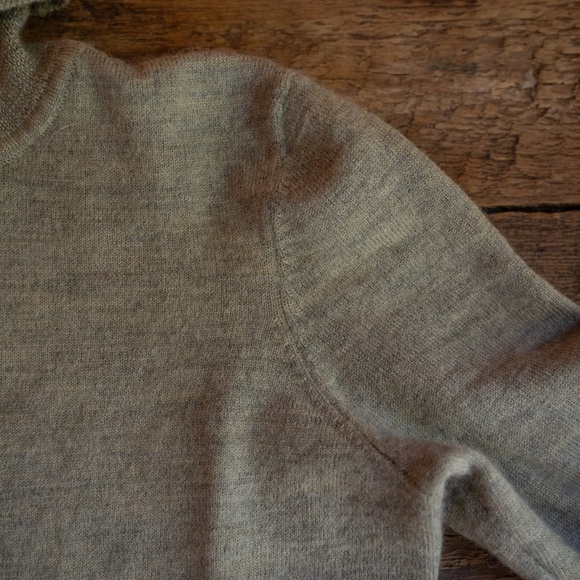 100% merino wool sage green turtleneck - Picture 3 of 6